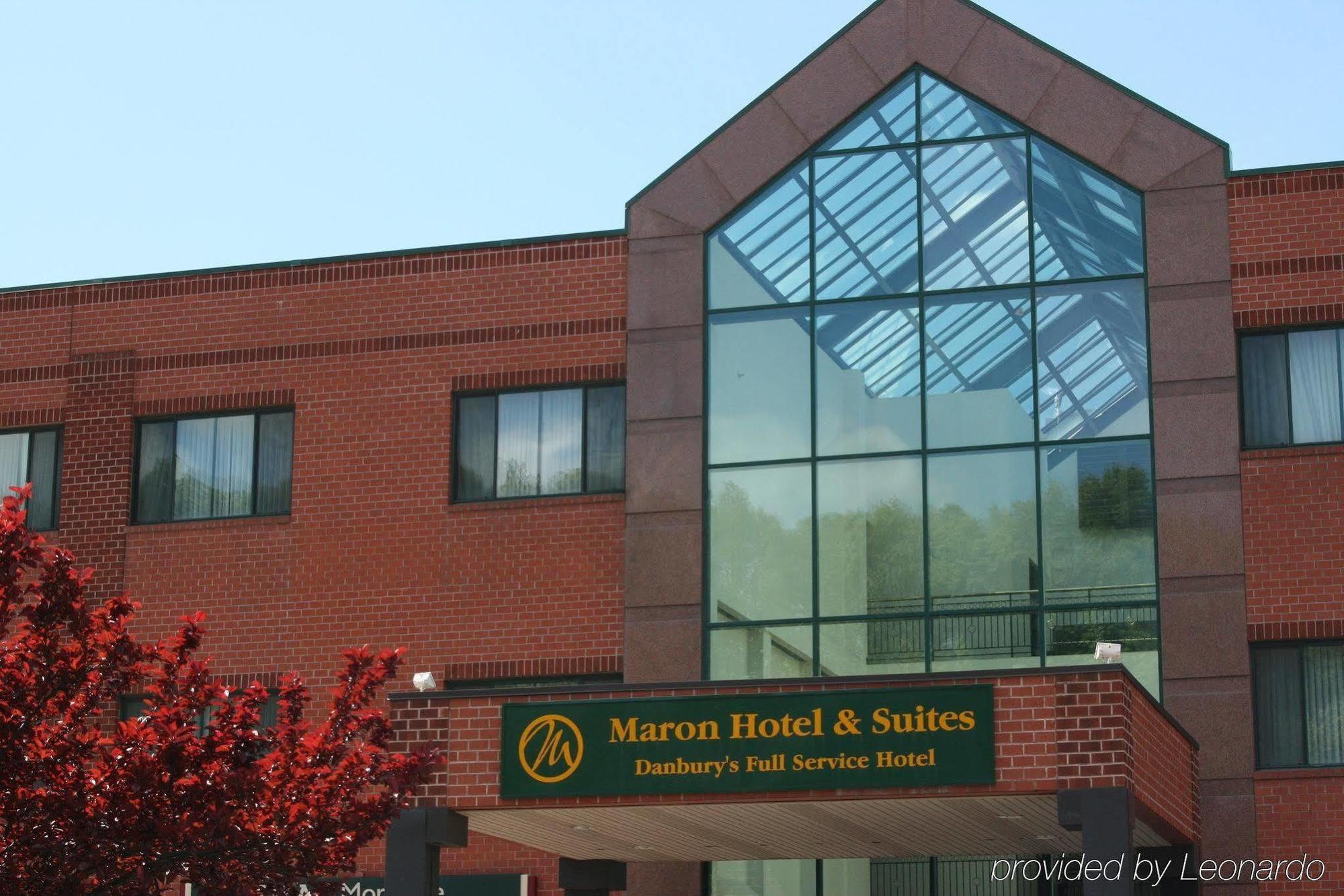 Maron Hotel & Suites Danbury Exterior foto